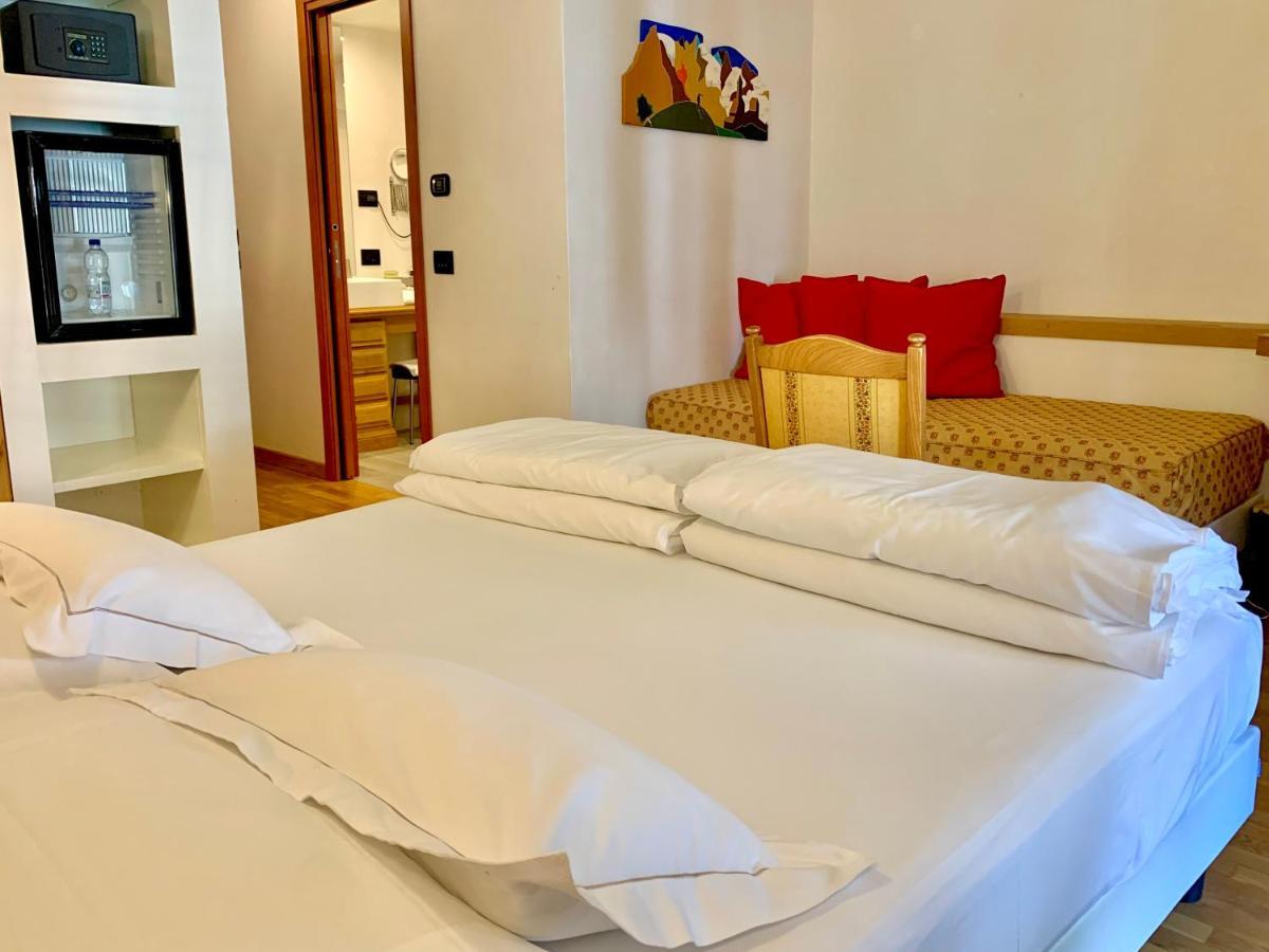Hotel Berthod กูร์มาเยอร์ ภายนอก รูปภาพ