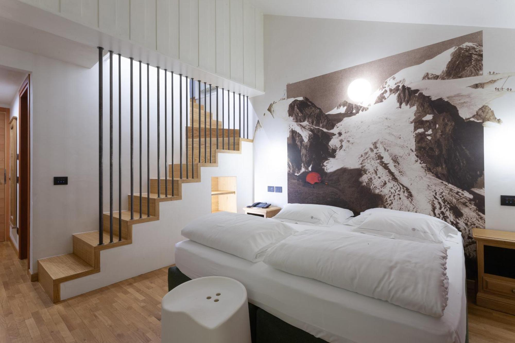 Hotel Berthod กูร์มาเยอร์ ภายนอก รูปภาพ